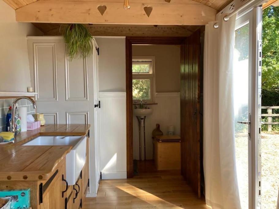 Aspen Leaves: The Perfect Farm Retreat Villa Graffham Exterior photo